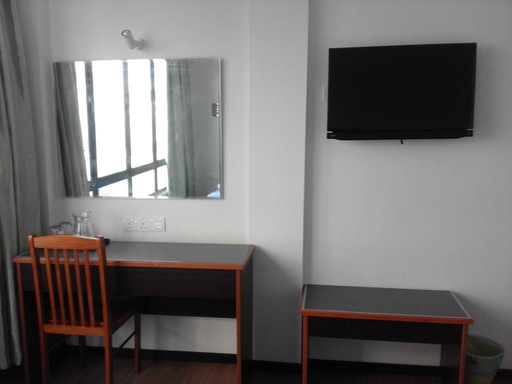 101 Hotel Miri Habitación foto