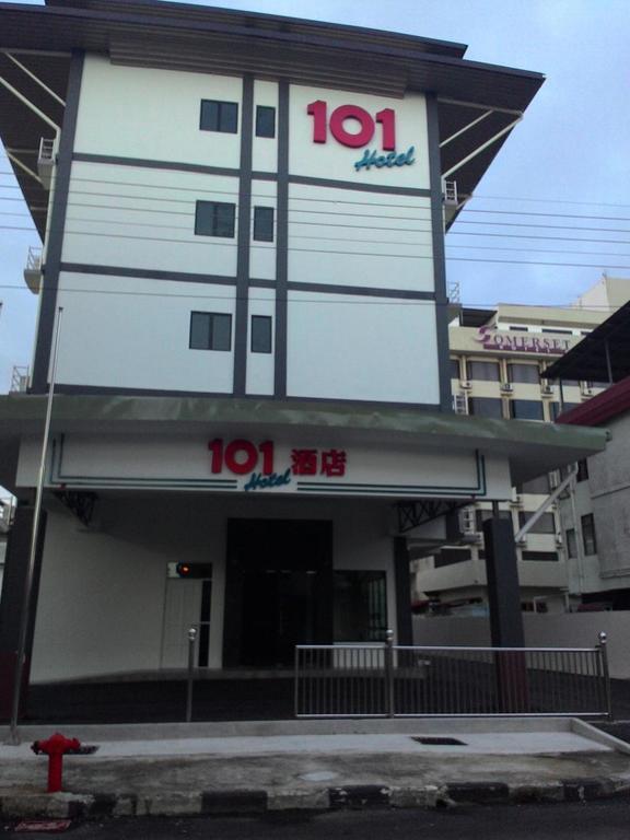 101 Hotel Miri Exterior foto